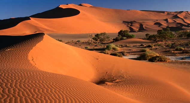 lonely-planet-namib-desert-park-erongo-namibia-02112015-044015_panoramic